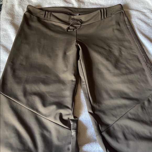 adidas Pants - Adidas Mid Rise Drawstring Waistband and Ankles Pants Size L